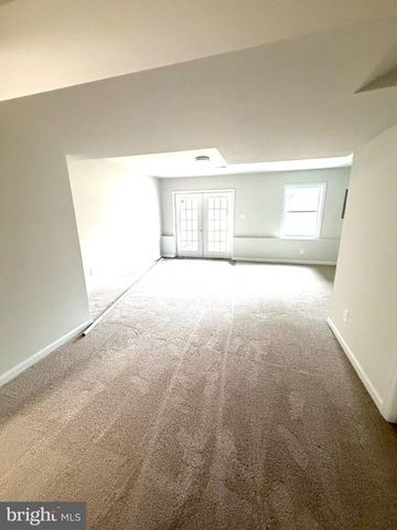 9718 DOMINION FOREST CIR, Fredericksburg, VA 22408