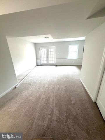 9718 DOMINION FOREST CIR, Fredericksburg, VA 22408