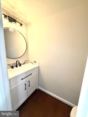 9718 DOMINION FOREST CIR, Fredericksburg, VA 22408