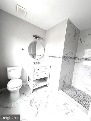 9718 DOMINION FOREST CIR, Fredericksburg, VA 22408