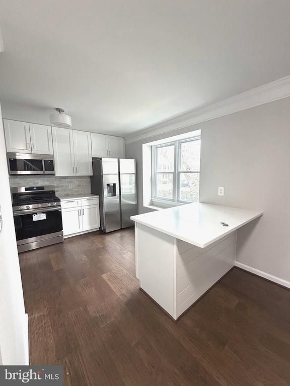 9718 DOMINION FOREST CIR, Fredericksburg, VA 22408