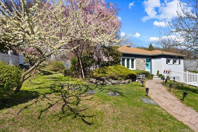 15 Brookside Lane, Dobbs Ferry, NY 10522