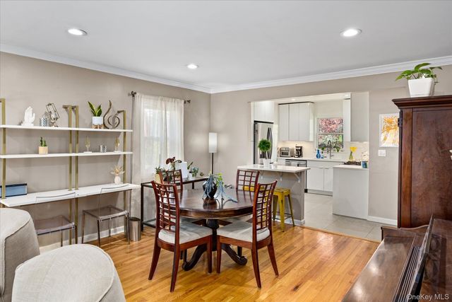 15 Brookside Lane, Dobbs Ferry, NY 10522