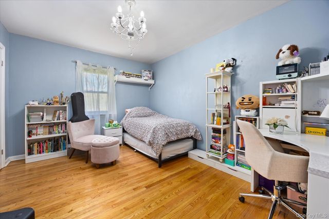 15 Brookside Lane, Dobbs Ferry, NY 10522