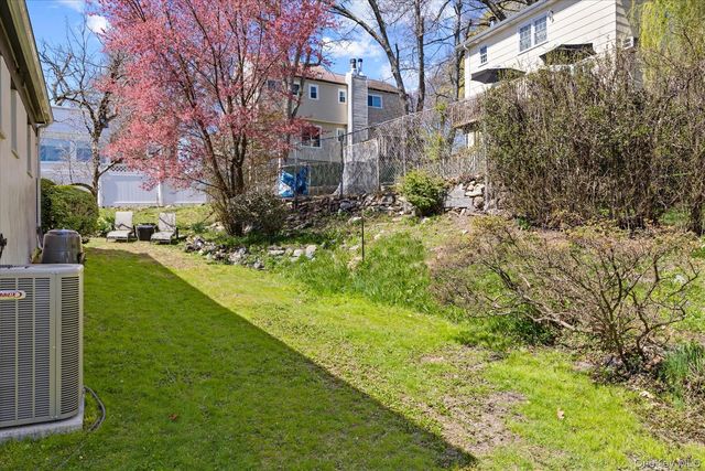 15 Brookside Lane, Dobbs Ferry, NY 10522