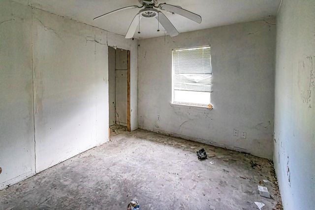 300 Bay Haven Boulevard, Livingston, TX 77351