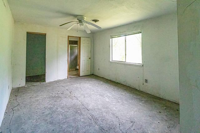 300 Bay Haven Boulevard, Livingston, TX 77351