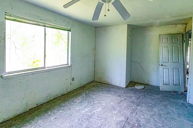 300 Bay Haven Boulevard, Livingston, TX 77351