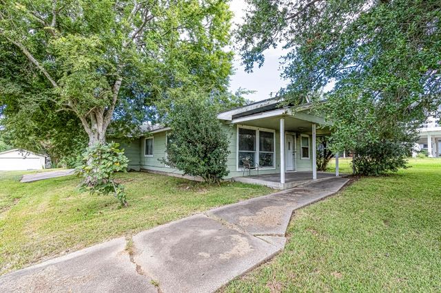 300 Bay Haven Boulevard, Livingston, TX 77351
