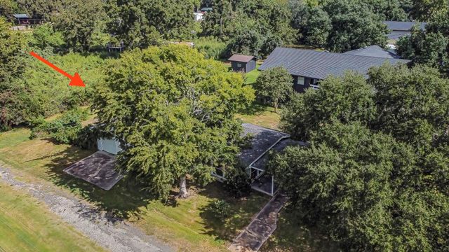 300 Bay Haven Boulevard, Livingston, TX 77351