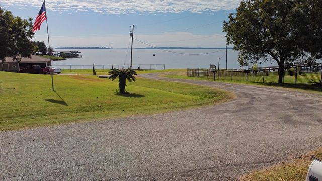 300 Bay Haven Boulevard, Livingston, TX 77351