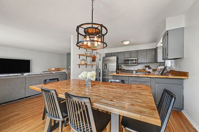 6804 Forestview Lane N, Maple Grove, MN 55369