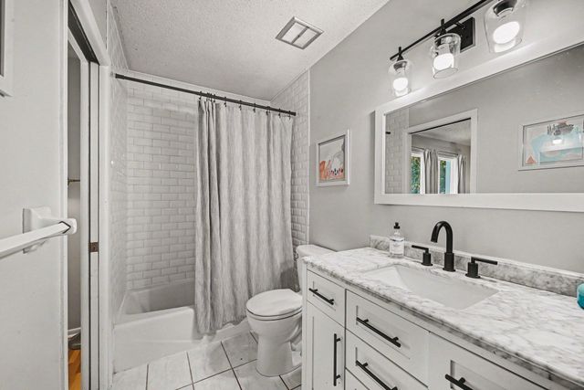 6804 Forestview Lane N, Maple Grove, MN 55369