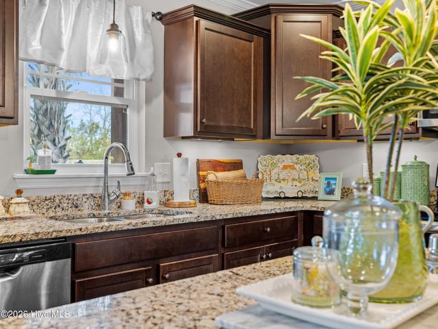 522 Deep Inlet Drive, Sneads Ferry, NC 28460