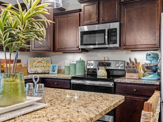 522 Deep Inlet Drive, Sneads Ferry, NC 28460