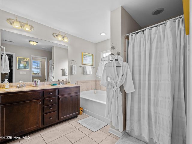 522 Deep Inlet Drive, Sneads Ferry, NC 28460