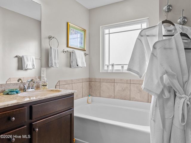 522 Deep Inlet Drive, Sneads Ferry, NC 28460