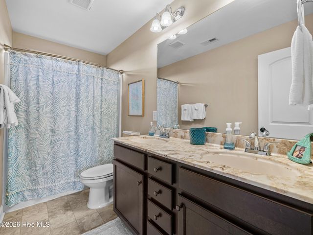 522 Deep Inlet Drive, Sneads Ferry, NC 28460