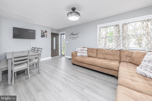 626 LAMBERT AVE, Mount Ephraim, NJ 08059