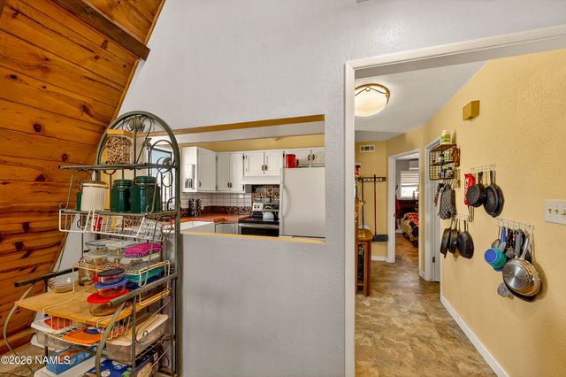 552 W Mountain View Street, Winslow, AZ 86047
