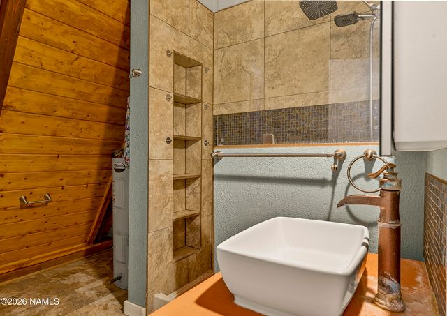 552 W Mountain View Street, Winslow, AZ 86047