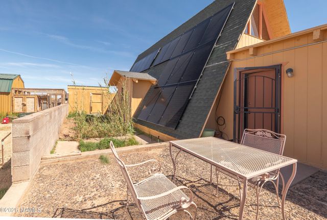 552 W Mountain View Street, Winslow, AZ 86047