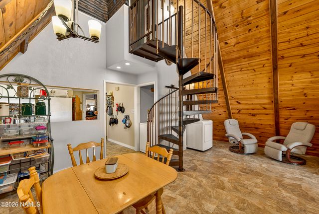 552 W Mountain View Street, Winslow, AZ 86047