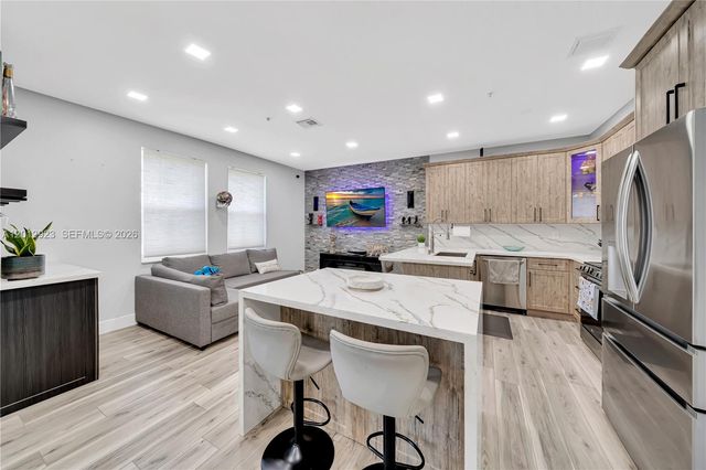 4361 SW 160th Ave 203, Miramar, FL 33027