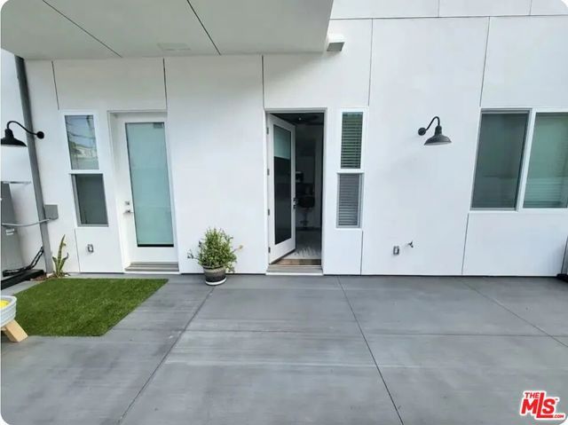 2503 Phelan Lane, Redondo Beach, CA 90278
