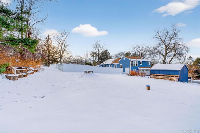 29 Walton Drive, Mahopac, NY 10541