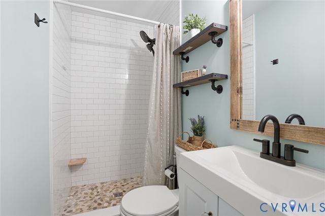 5406 Huntingcreek Dr, Chesterfield, VA 23237