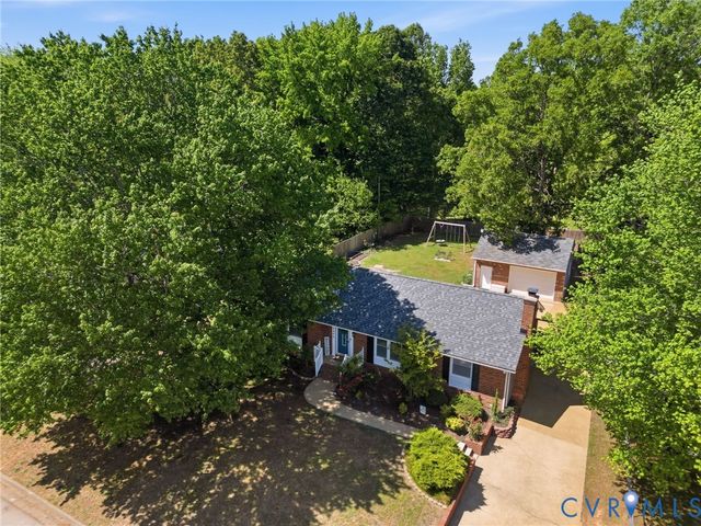 5406 Huntingcreek Dr, Chesterfield, VA 23237