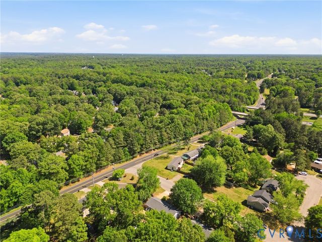 5406 Huntingcreek Dr, Chesterfield, VA 23237