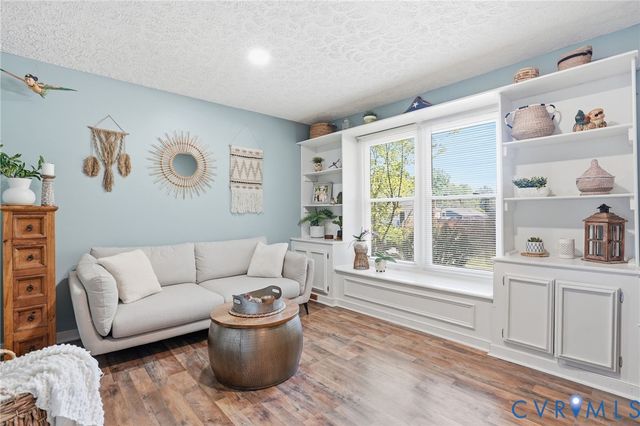 5406 Huntingcreek Dr, Chesterfield, VA 23237