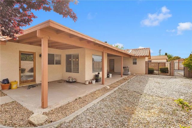 19804 Haida Road, Apple Valley, CA 92307