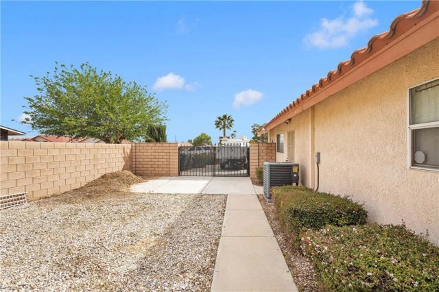 19804 Haida Road, Apple Valley, CA 92307