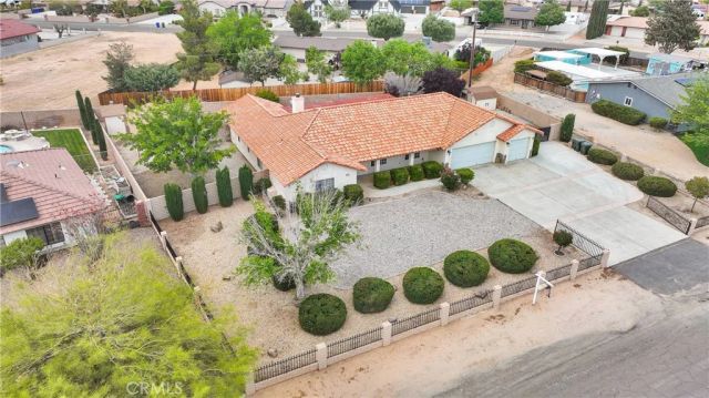 19804 Haida Road, Apple Valley, CA 92307