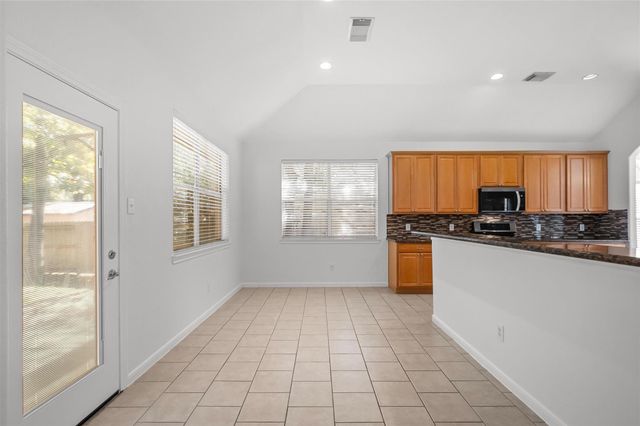 22 Colewood Court, The Woodlands, TX 77382