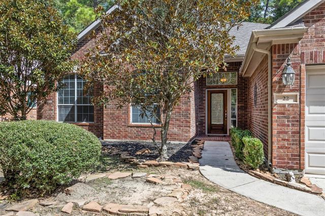 22 Colewood Court, The Woodlands, TX 77382