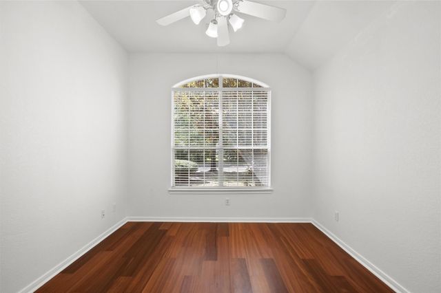 22 Colewood Court, The Woodlands, TX 77382