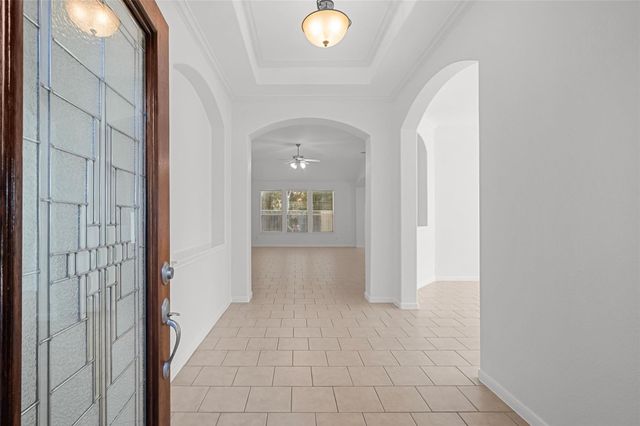 22 Colewood Court, The Woodlands, TX 77382