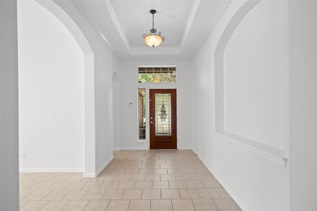 22 Colewood Court, The Woodlands, TX 77382