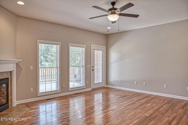 401 Crowne Way, Cookeville, TN 38501
