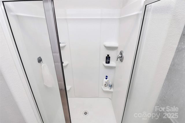 5209 Wolfridge Avenue, Charlotte, NC 28214