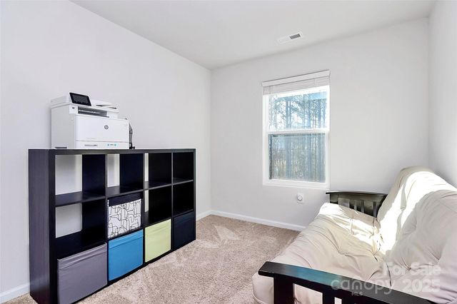 5209 Wolfridge Avenue, Charlotte, NC 28214