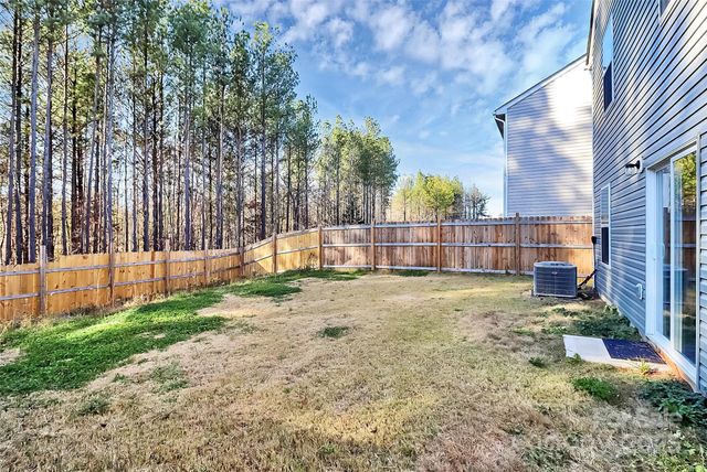 5209 Wolfridge Avenue, Charlotte, NC 28214