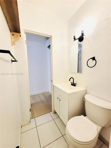 6730 Charleston St B-2, Hollywood, FL 33024