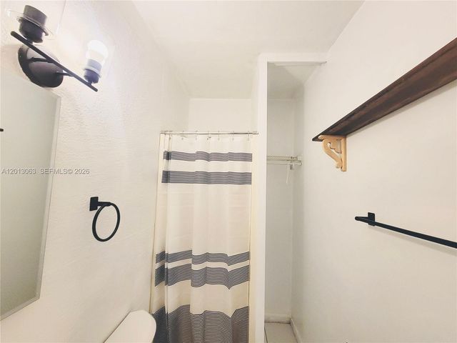 6730 Charleston St B-2, Hollywood, FL 33024