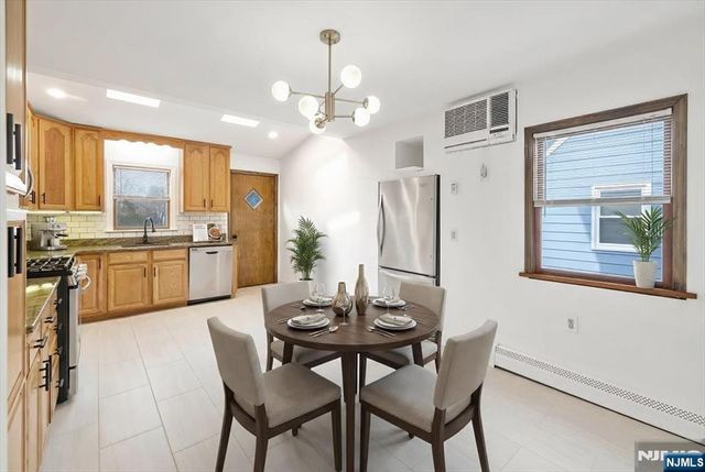 101 Midvale Avenue, Wanaque, NJ 07465