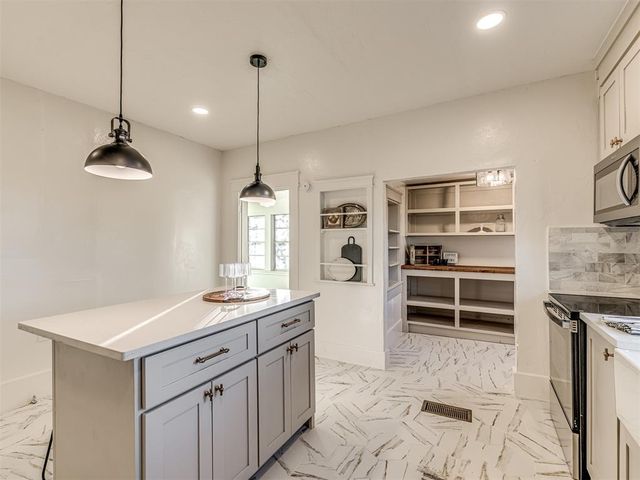 1901 W Cleveland Avenue, Guthrie, OK 73044